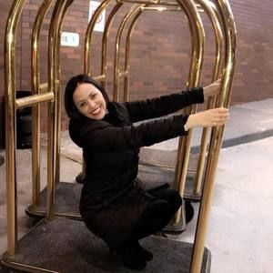 Meet your Posher, Raquel